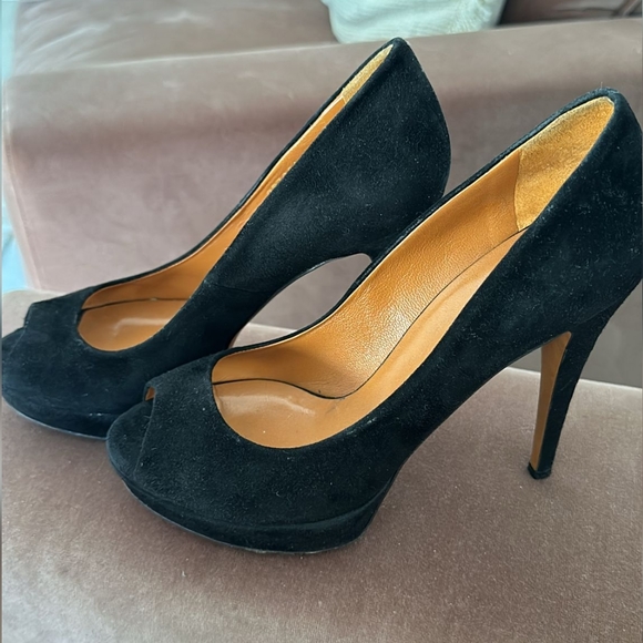 GUCCI Classic Black Heels Peep Toe - Picture 2 of 5